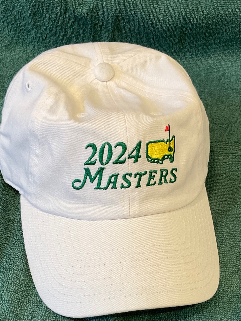 NWT Masters 2024 White Hat with logo